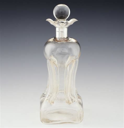 The Essential Guide to Antique Glass Decanters 